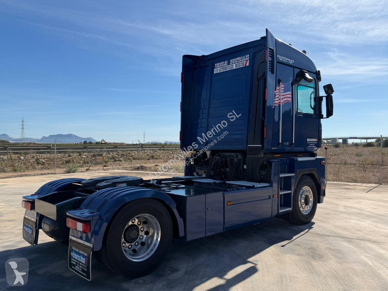 Renault M tractor unit