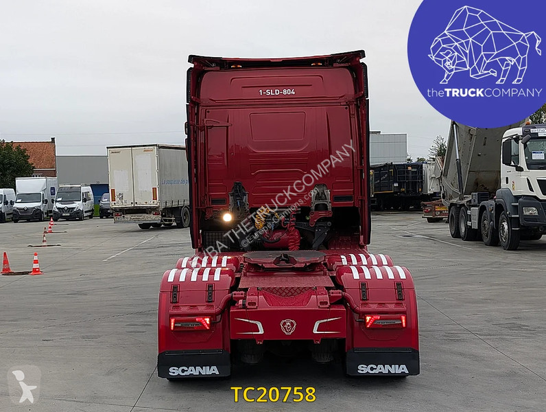 Scania 520 tractor unit