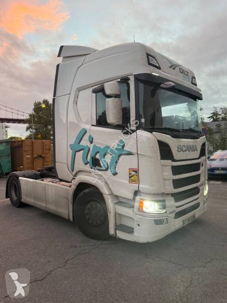 Tahač Scania 460