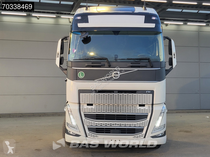 Tahač Volvo 500 4X2 XL 2x Tanks I-ParkCool ACC