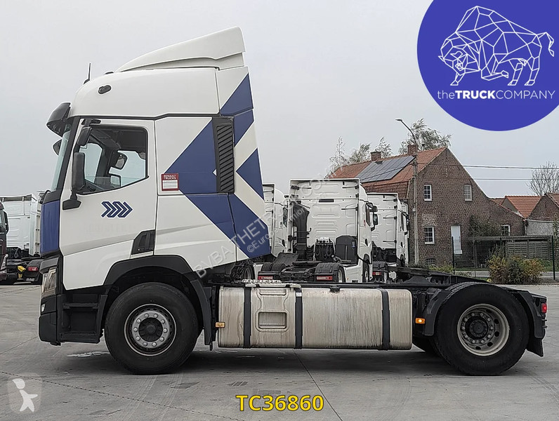 Renault T 460 tractor unit