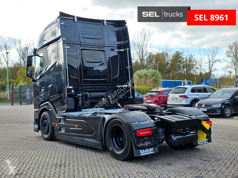 Traktor DAF + 530FT