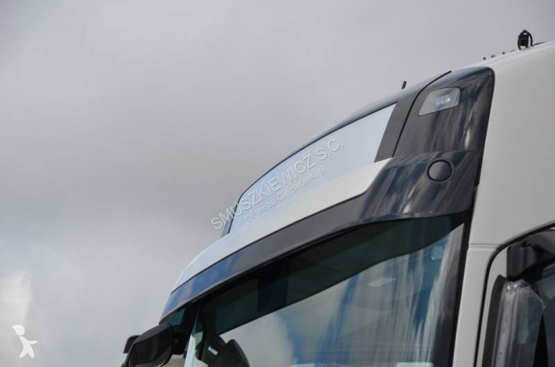 Nyergesvontató Volvo 500 Globetrotter
