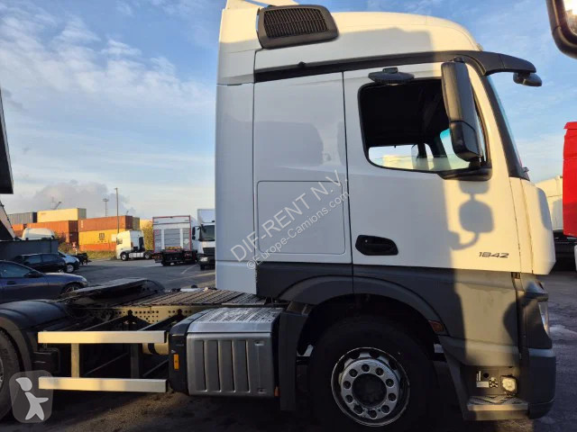 Traktor Mercedes F 1842