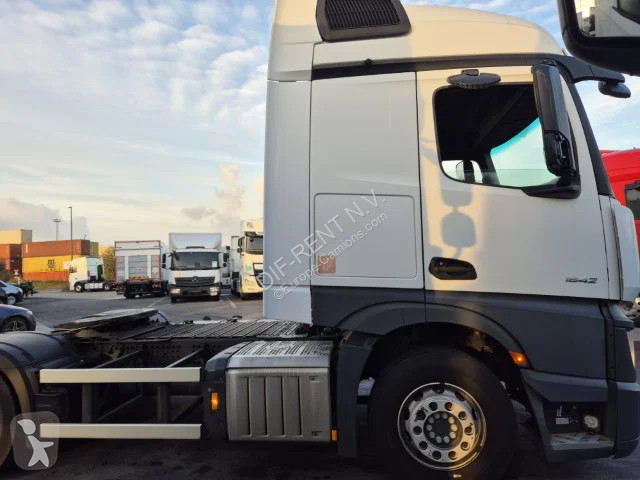 Tratores Mercedes F 1842