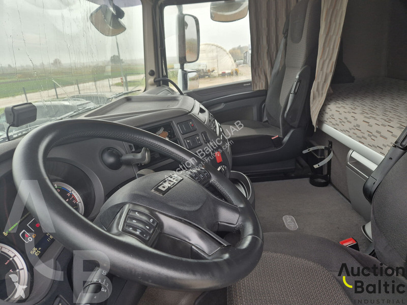 Nyergesvontató DAF 510 FT