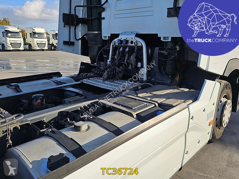 Traktor Renault T 520
