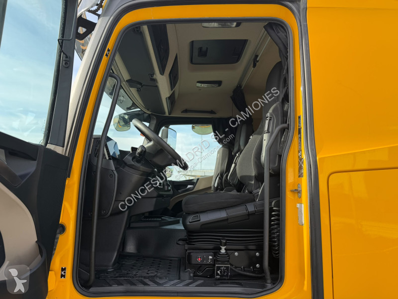 Cabeza tractora Mercedes  1851LS