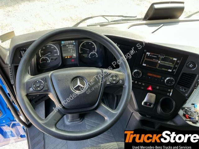 جرار Mercedes 1851