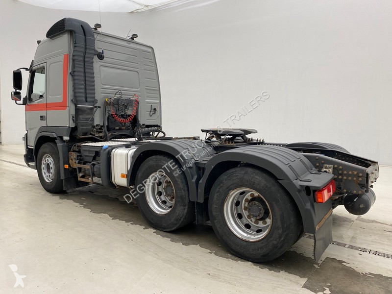 Tahač Volvo 460 - 6x4 - ADR