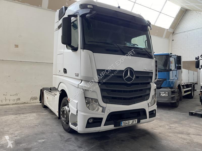 Traktor Mercedes 1845