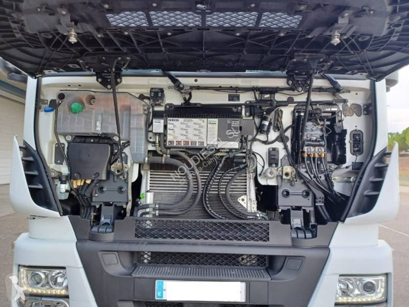 Traktor Iveco