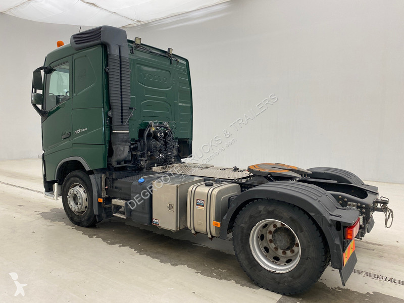 Traktor Volvo 420