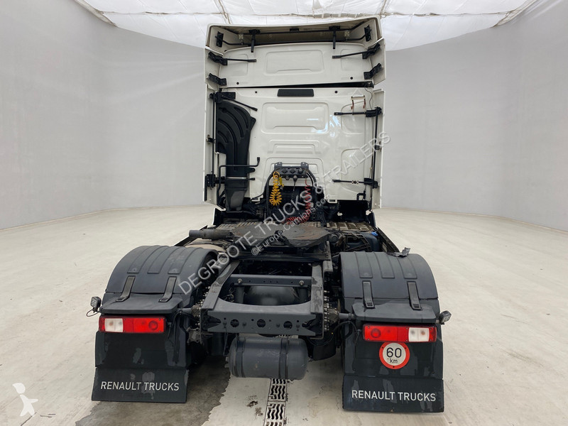 Traktor Renault T 480
