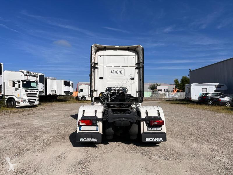 Tahač Scania 490