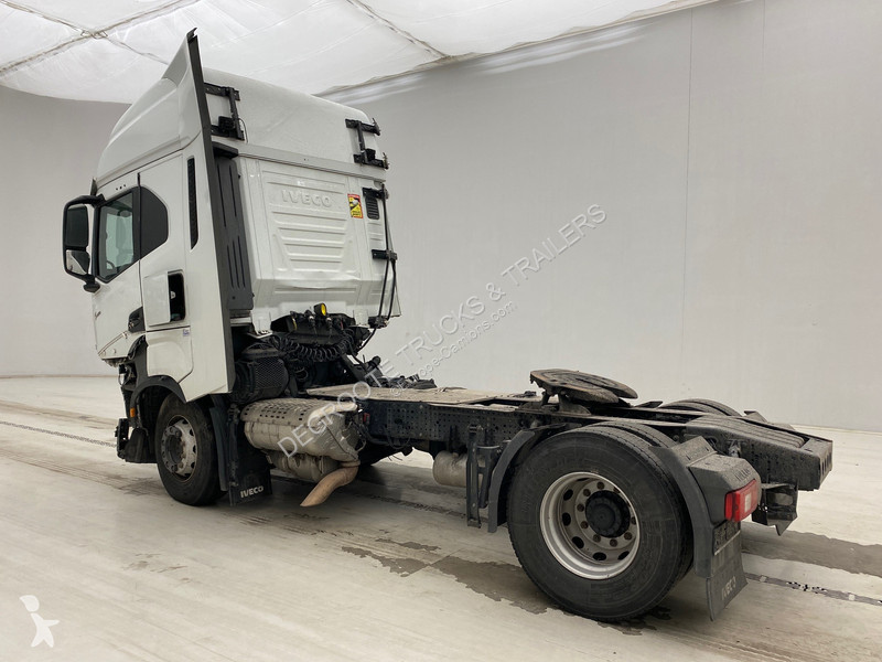 Tractor Iveco 460