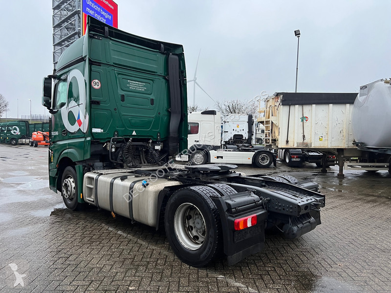 Traktor Mercedes 1845 BigSpace