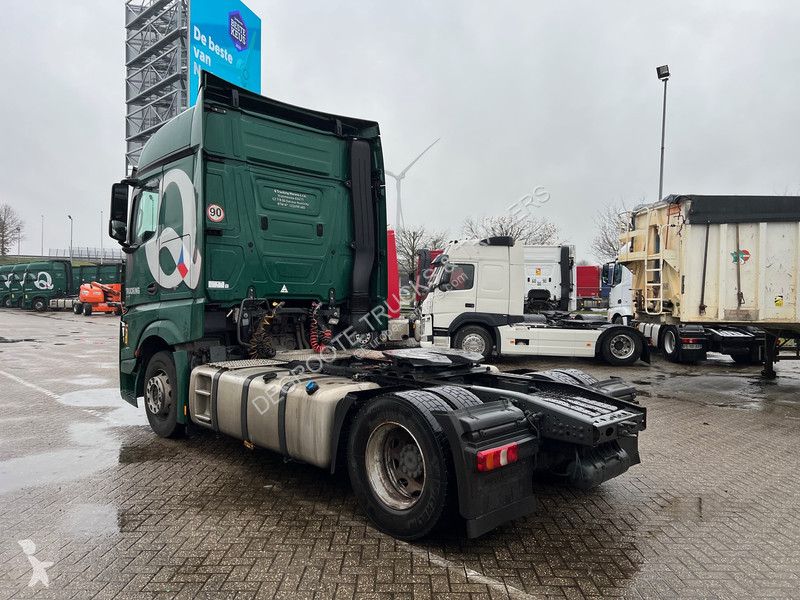 Traktor Mercedes 1845 BigSpace