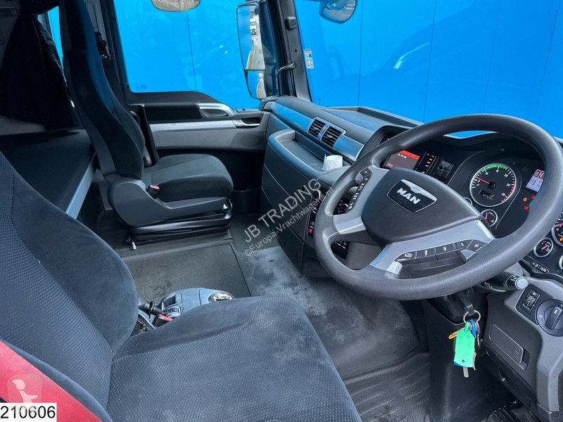 Traktor MAN 24 440 6x2, EURO 6, RHD, ADR,...