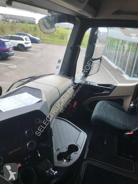 Traktor Mercedes