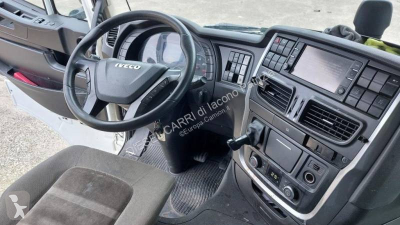 Traktor Iveco