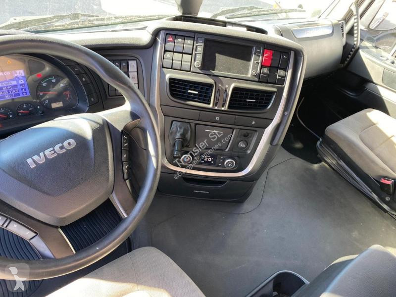 جرار Iveco AS 440 S 46 TP