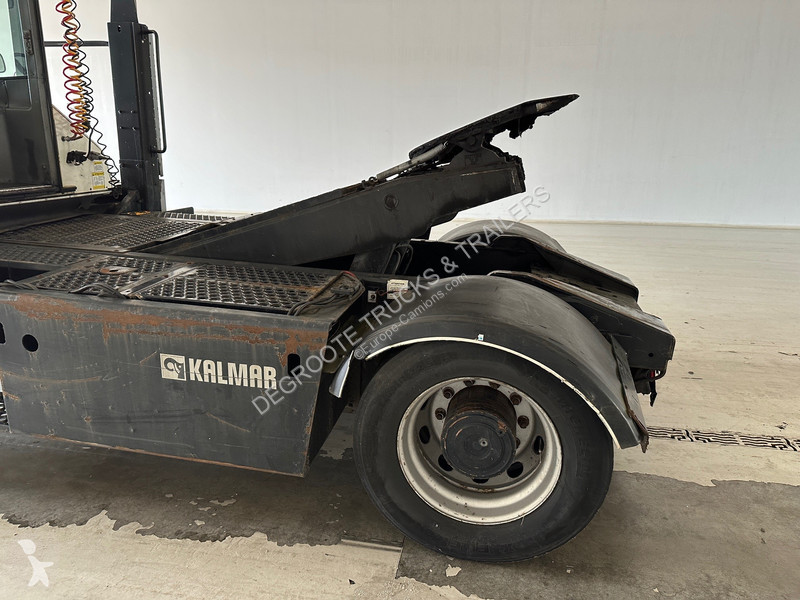 Traktor Kalmar TT612D