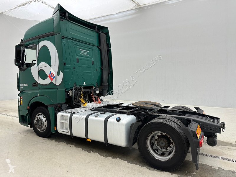 Traktor Mercedes 1945 BigSpace