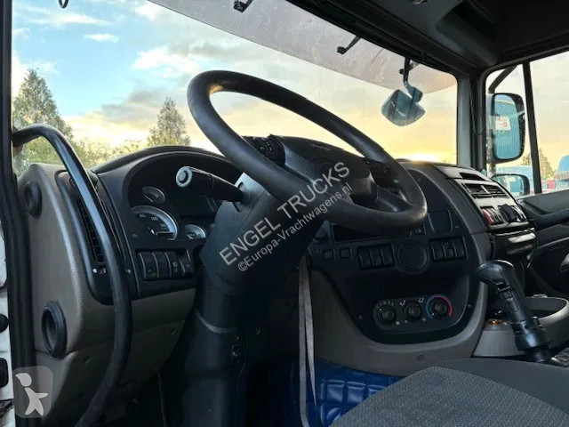 Tracteur DAF 105460 SPACECAB (ZF MANUAL GEARBOX...