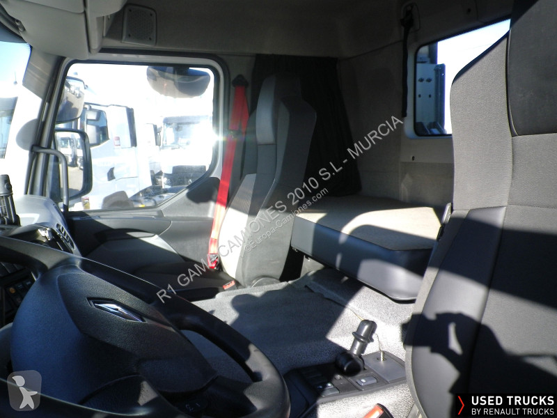 Tractor Renault C cab 2.3