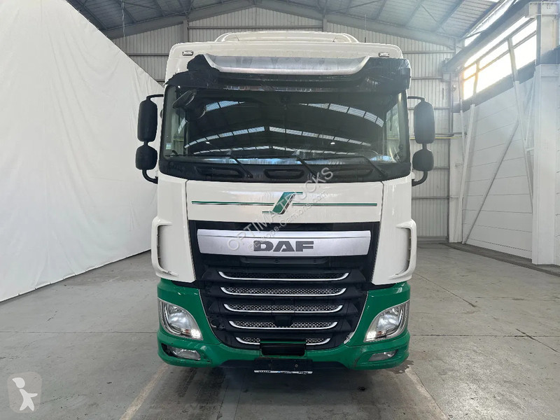 Traktor DAF 106460 SPACECAB