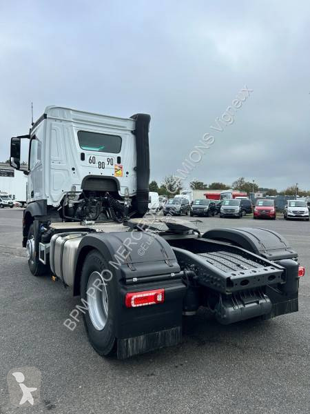 Traktor Mercedes