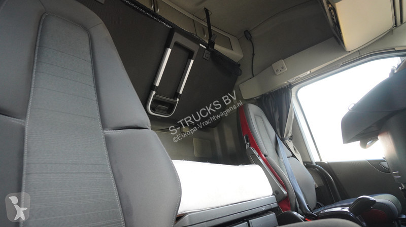Trekker Volvo 420 EURO 6 GLOBETROTTER