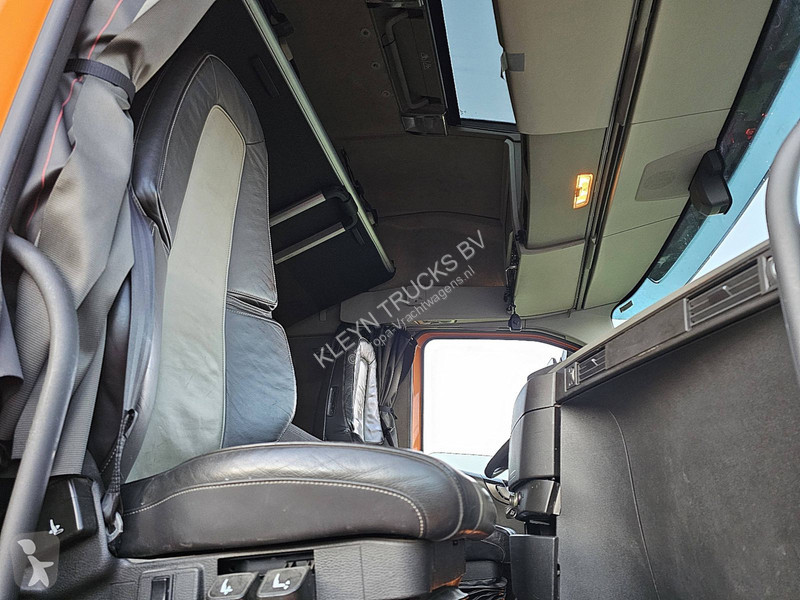 جرار Volvo 420 VOITH RET. LEATHER