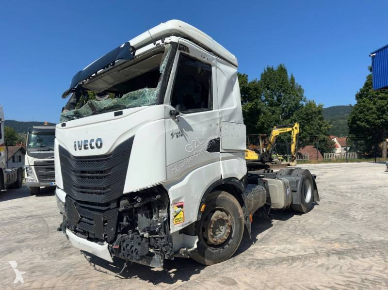 Traktor Iveco