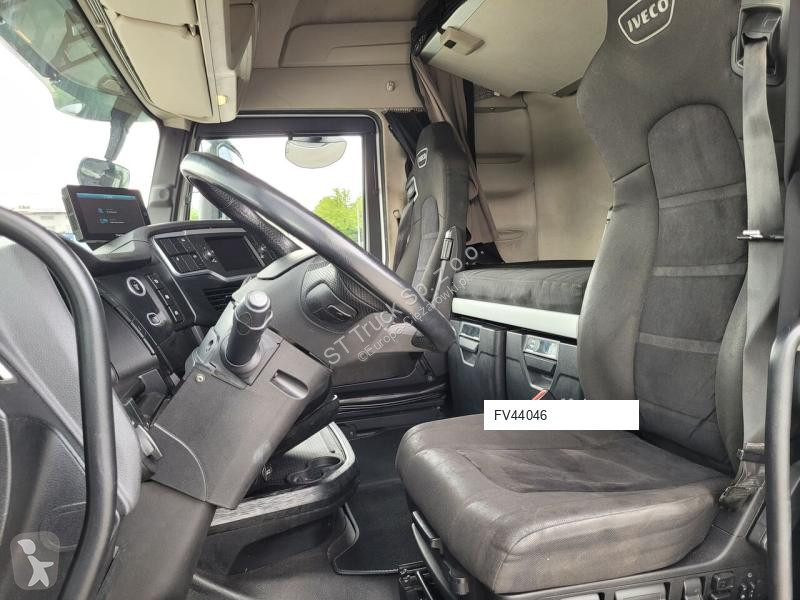 Traktor Iveco S-WAY 460 LNG/10 STUCK /MEGA...