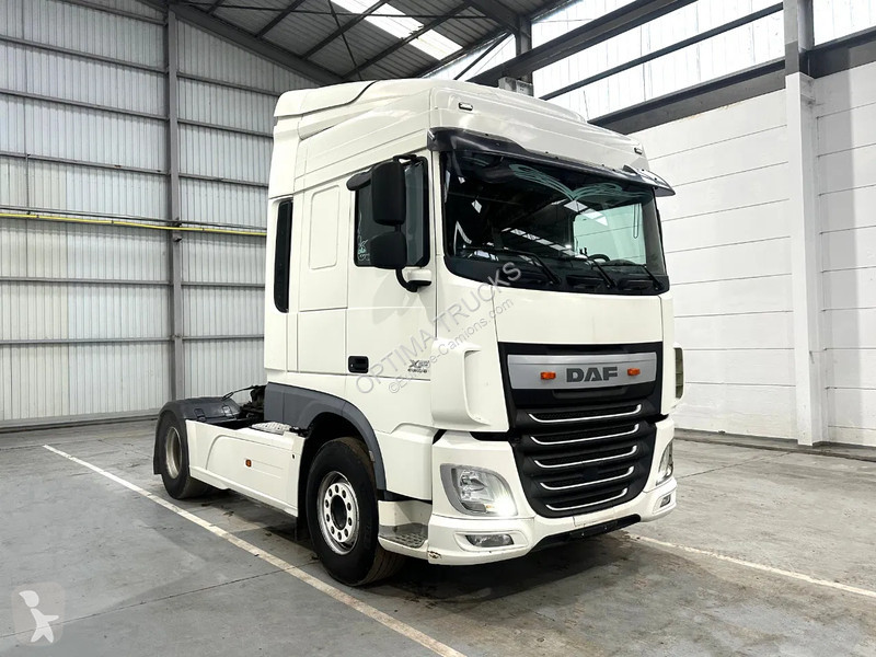 Traktor DAF SPACECAB / STANDAIRCO / ADR