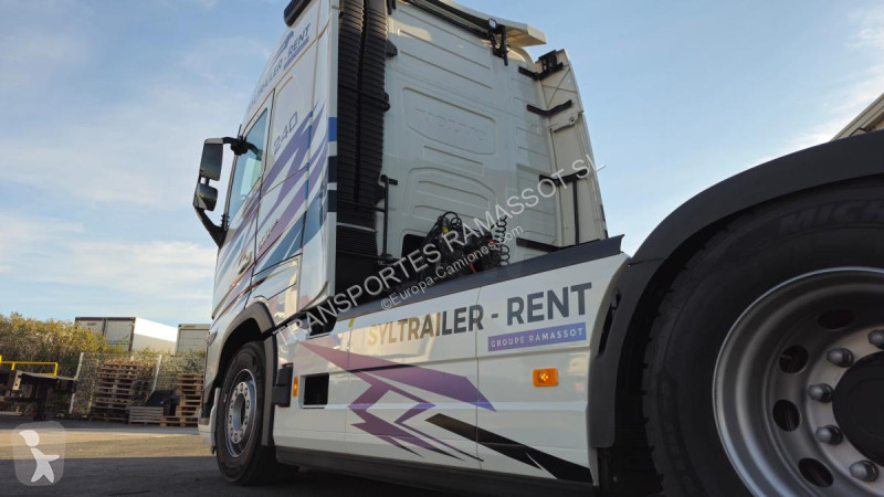 Cabeza tractora Volvo 500 Globetrotter XXL...