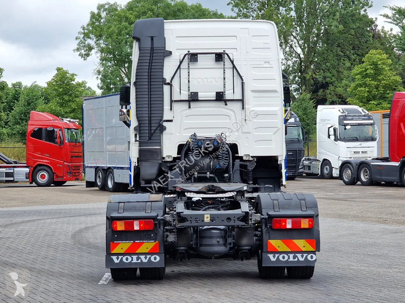 Traktor Volvo 13500 Globetrotter 4x2 - I...