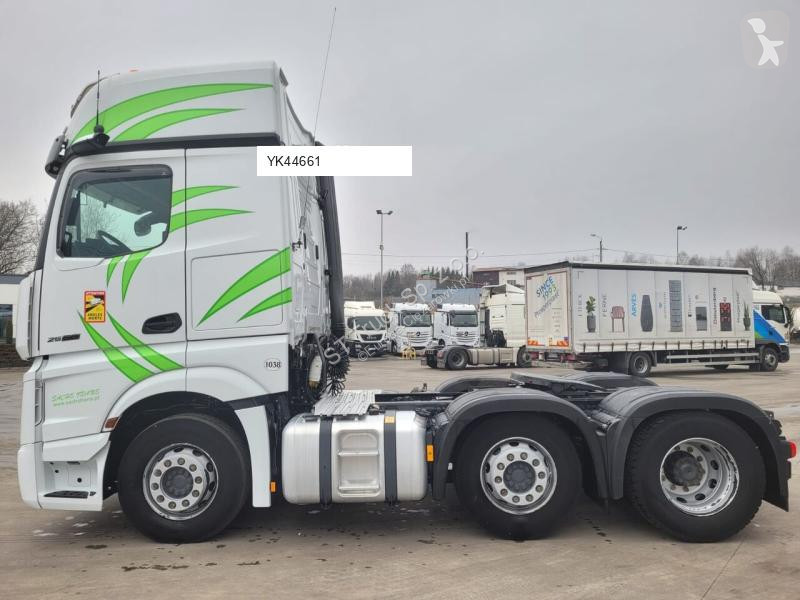 Trekker Mercedes ACTROS 2558