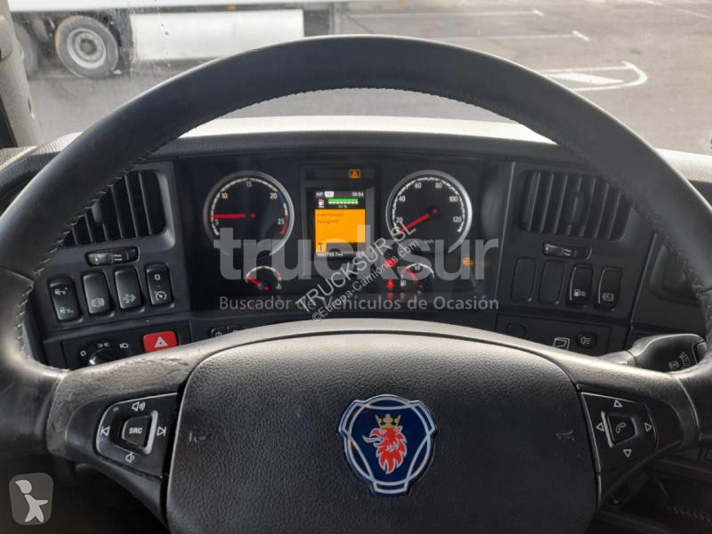 Traktor Scania 520