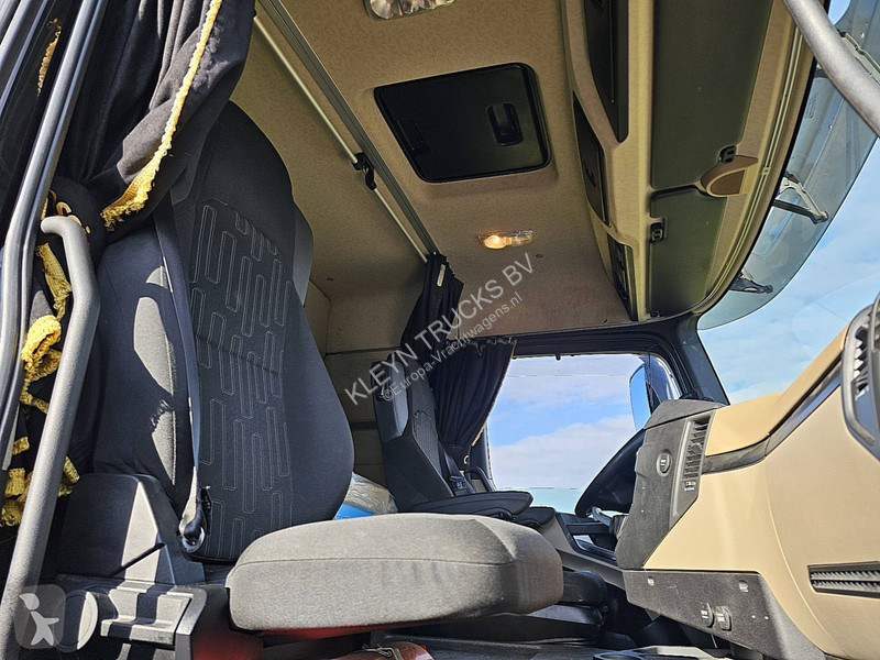 Trekker Mercedes ACTROS 1946 LS LOW ROOF