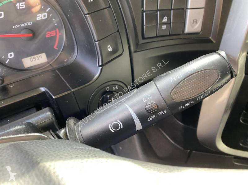 Traktor Iveco