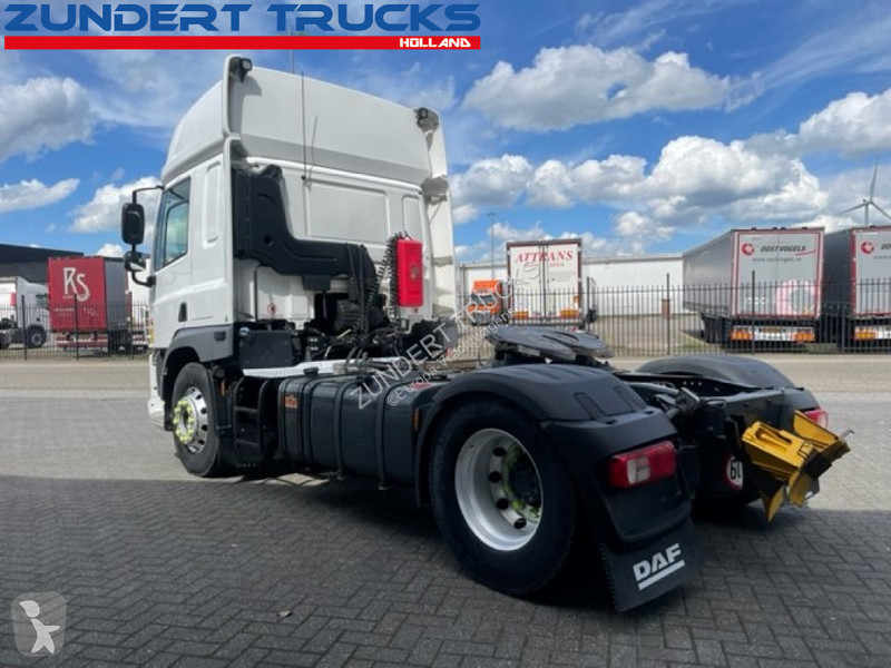 Tracteur DAF 440 SPACECAB ADR
