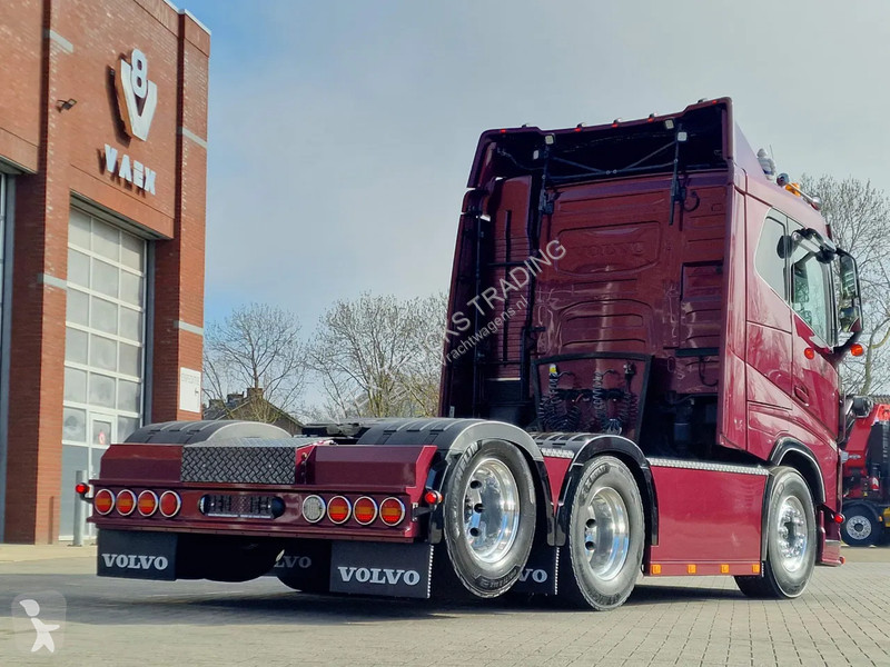 Tahač Volvo 13540 Lowroof 6x2 - Show truck -...