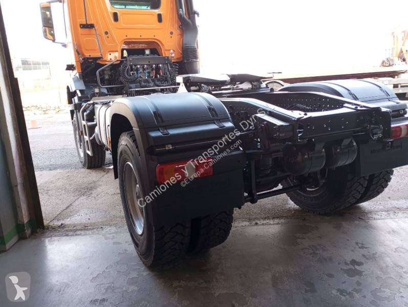 Traktor Mercedes