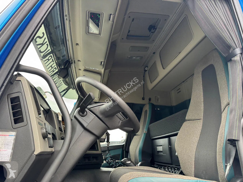 Trekker Volvo FM 370 4X2 SPOILERS EURO 6 SKIRTS...