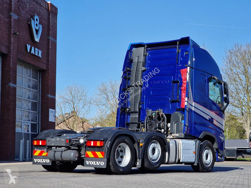 Traktor Volvo 13500 Globetrotter XL 6x2 - I...
