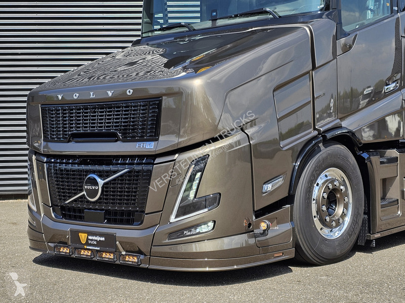 Trekker Volvo VT5 AERO 780 XXL / 6x2 TORPEDO /...