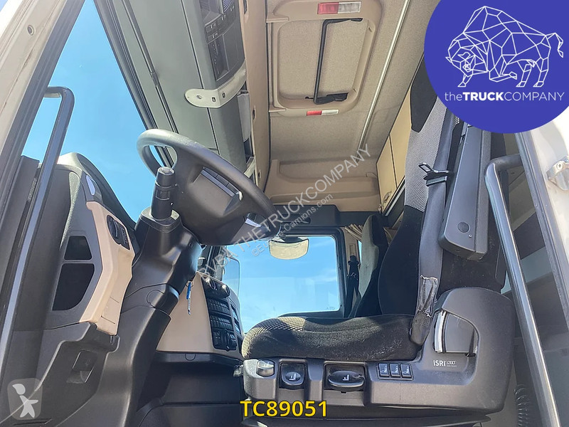 Traktor MAN 470